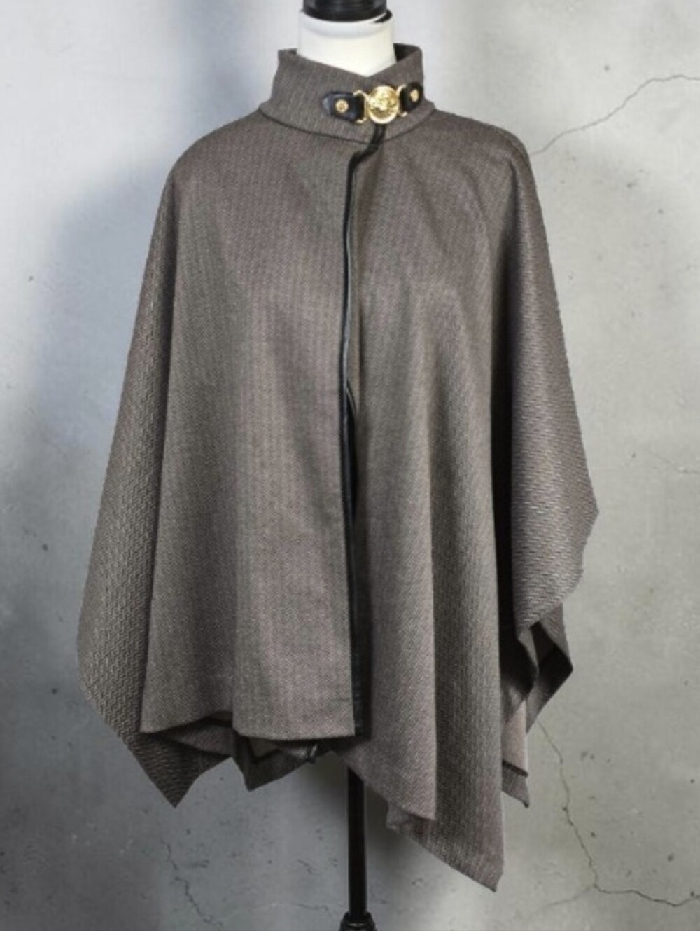 Anne Klein Herringbone High-Neck Gold Buckle Embellished Cape Size Medium